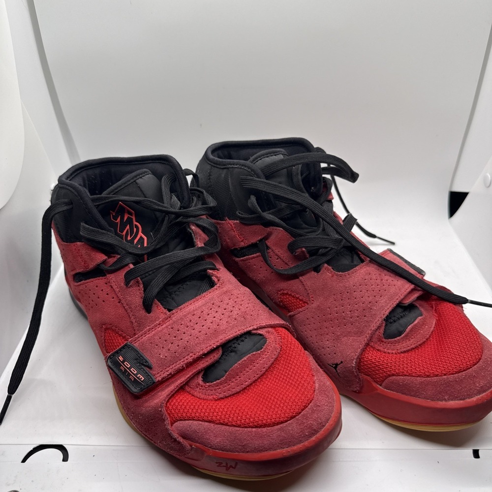 Men's  10.5 Nike Jordan Zion 2 PF University Red Gum Basketball Shoes Sb1